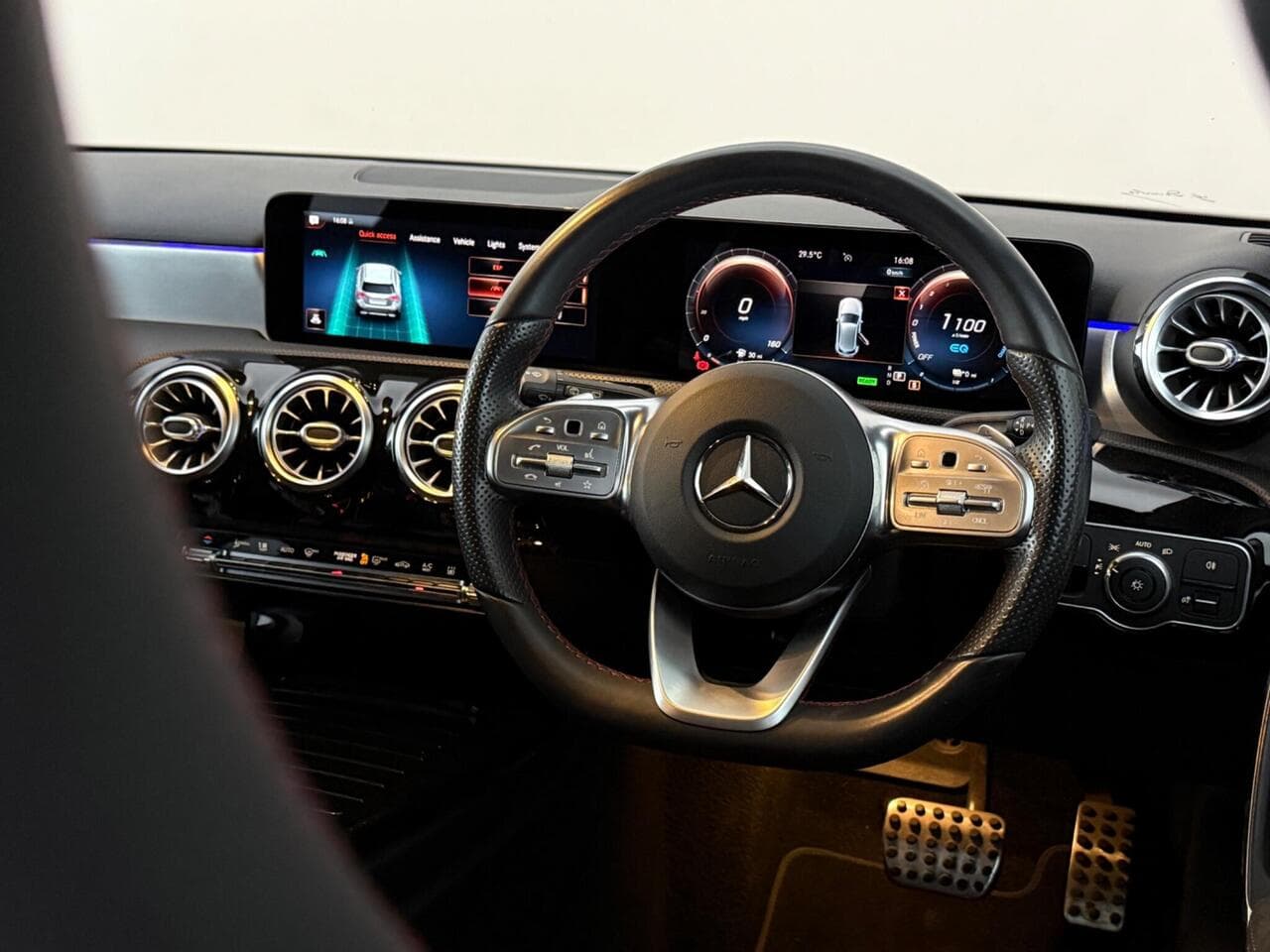 Mercedes-Benz A Class thumbnail Steering Wheel