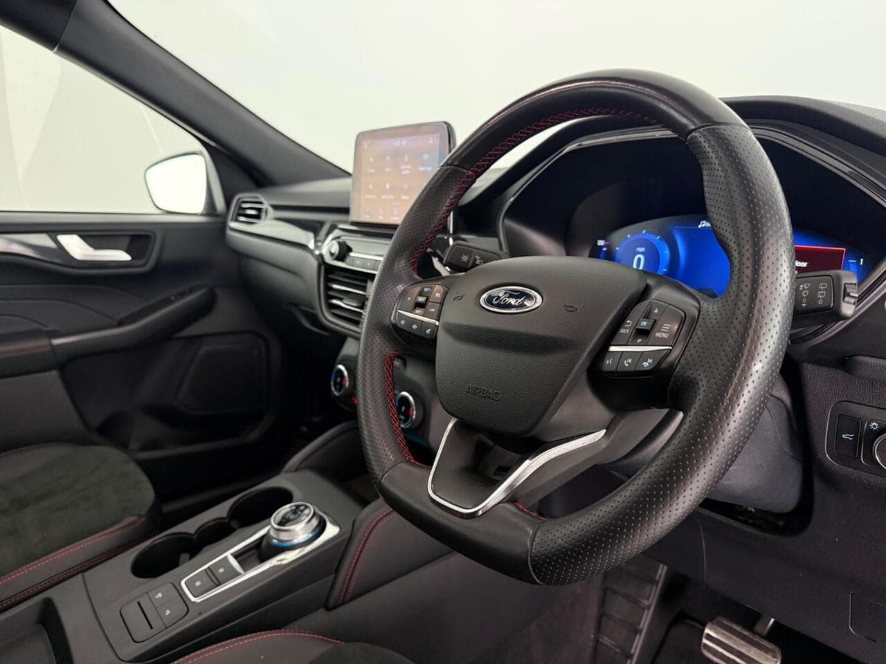 Ford Kuga thumbnail Interior Front