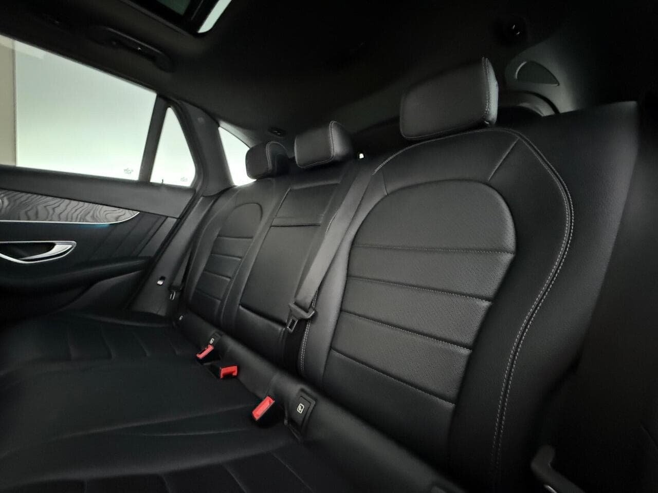 Mercedes-Benz GLC thumbnail Seats Rear