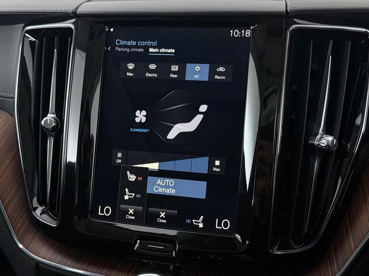 Volvo XC60 thumbnail Infotainment System