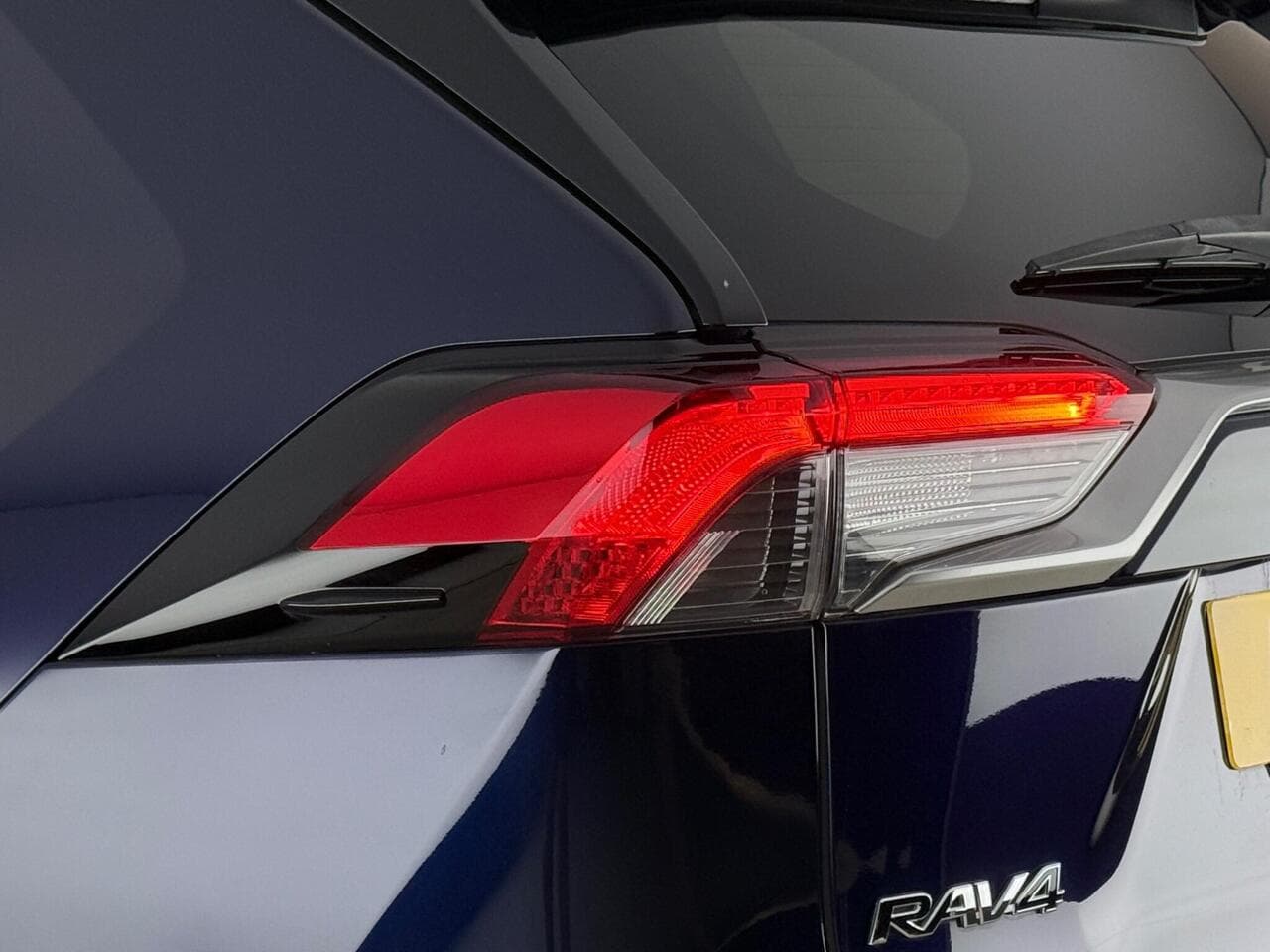 Toyota RAV4 thumbnail Lights Rear