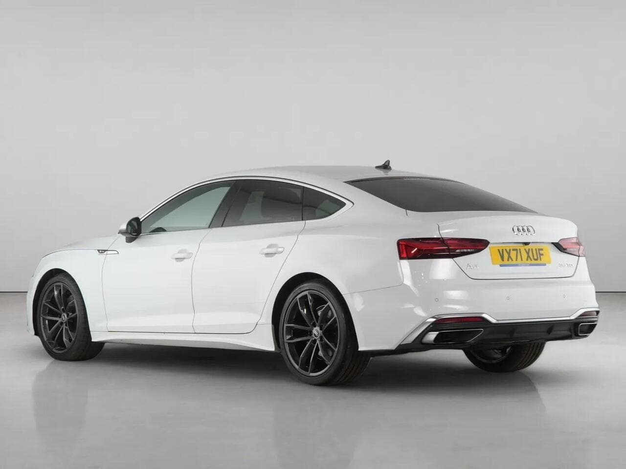 Audi A5 thumbnail Rear Left