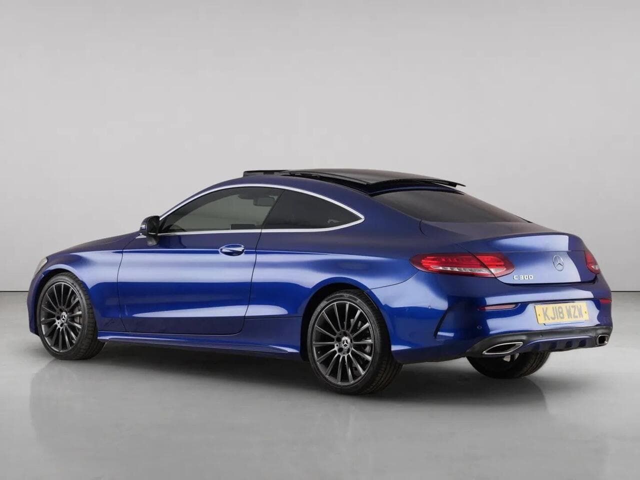 Mercedes-Benz C Class thumbnail Rear Left