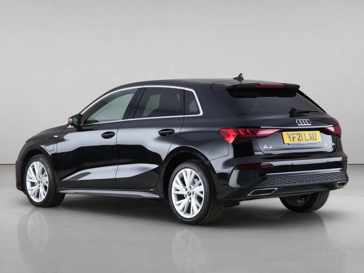 Audi A3 thumbnail Rear Left