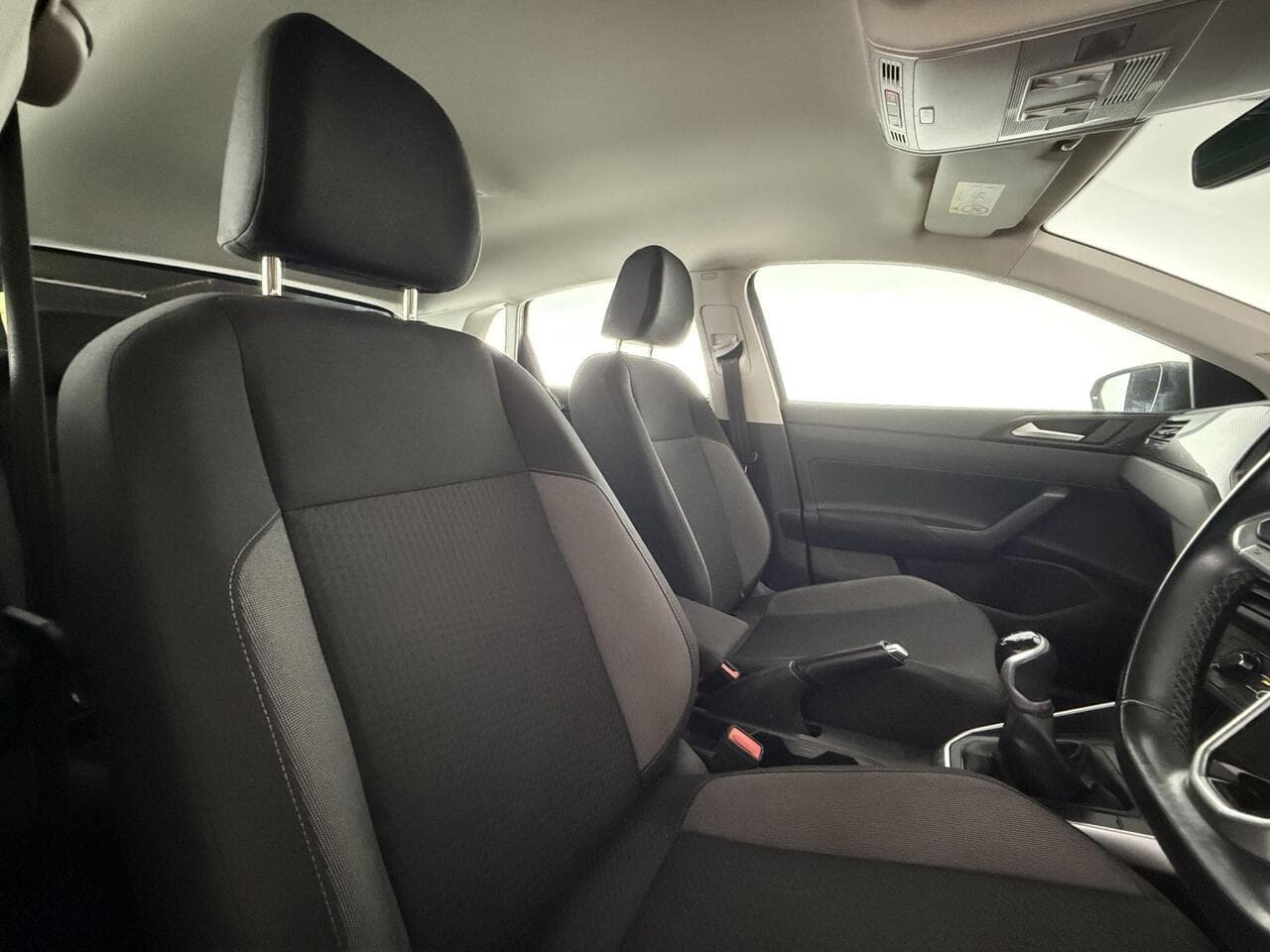 Volkswagen Polo thumbnail Seat Driver