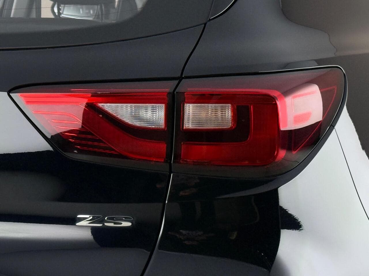 MG MG ZS thumbnail Lights Rear