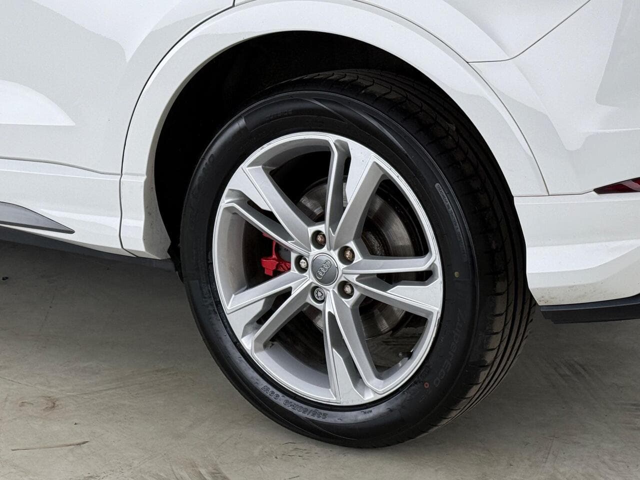 Audi Q3 thumbnail Wheel