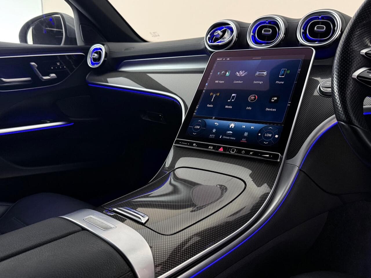 Mercedes-Benz C Class thumbnail Interior Front