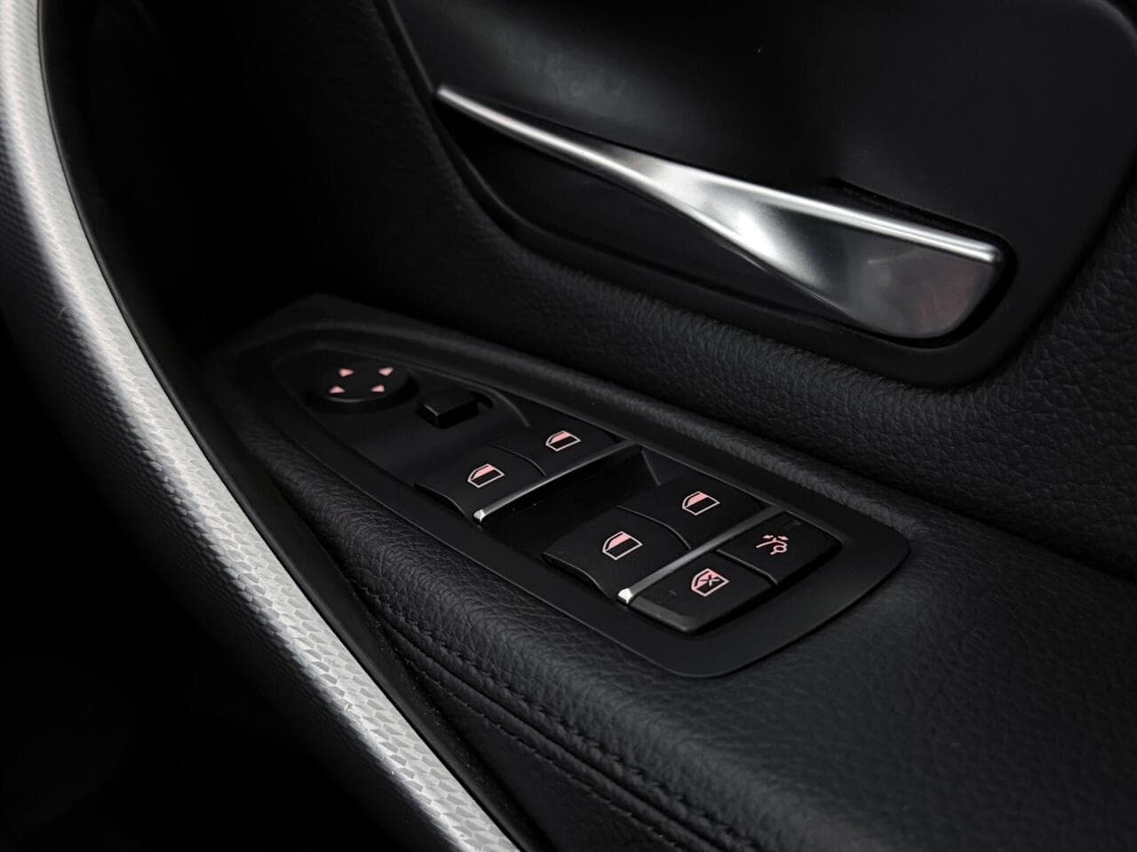 BMW 3 Series Gran Turismo thumbnail Misc Controls
