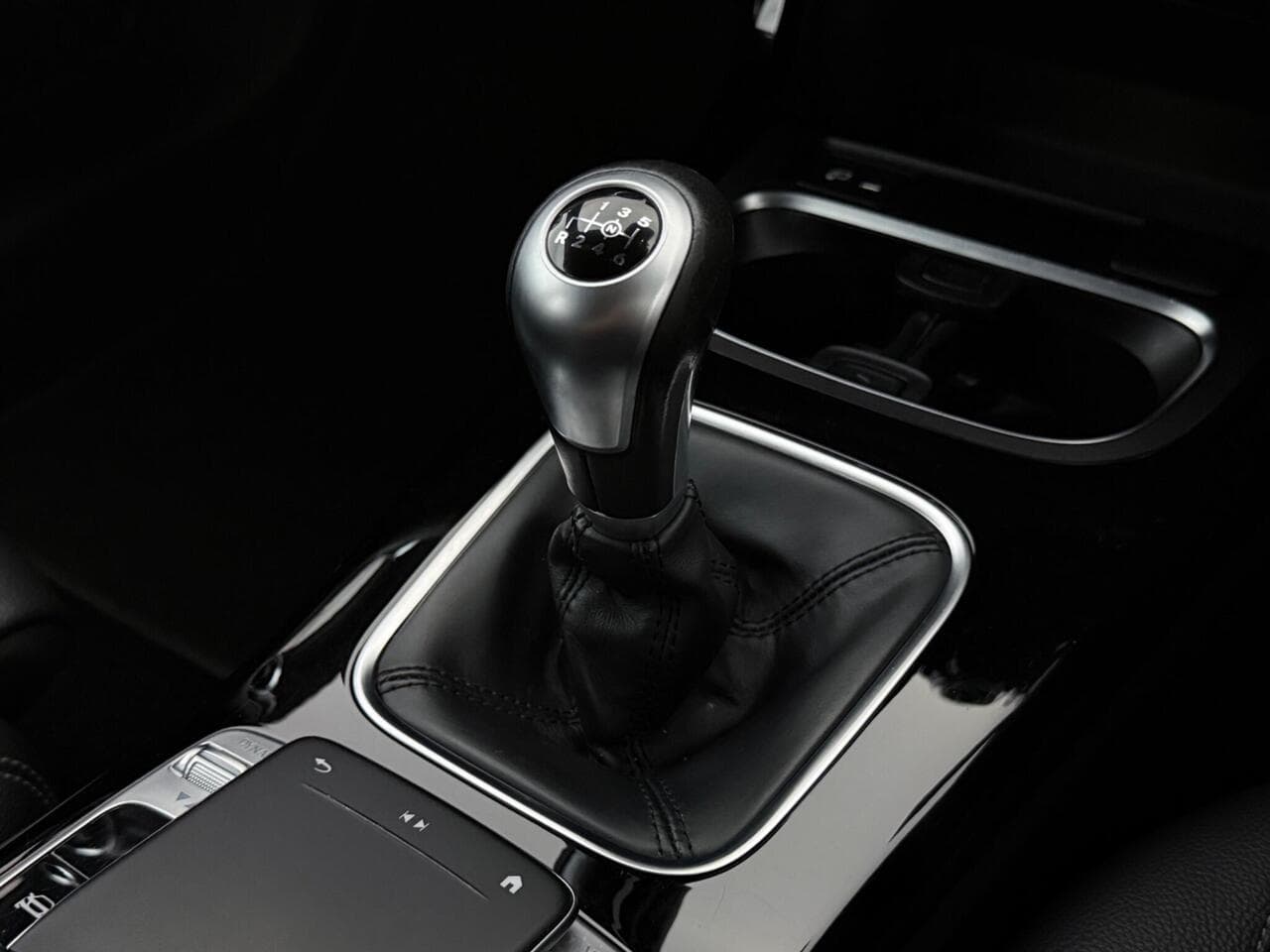 Mercedes-Benz A Class thumbnail Interior Front