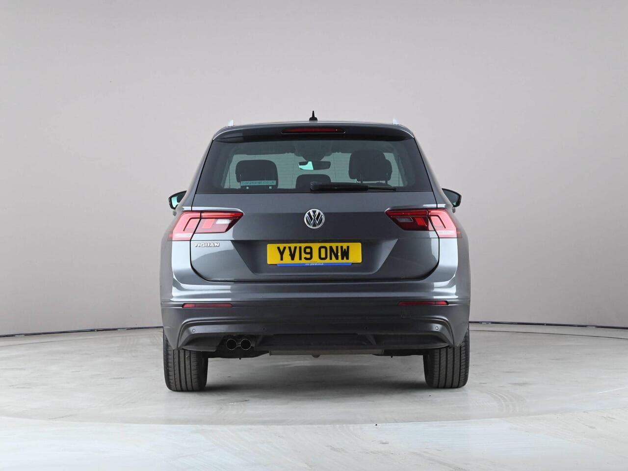 Volkswagen Tiguan thumbnail Rear