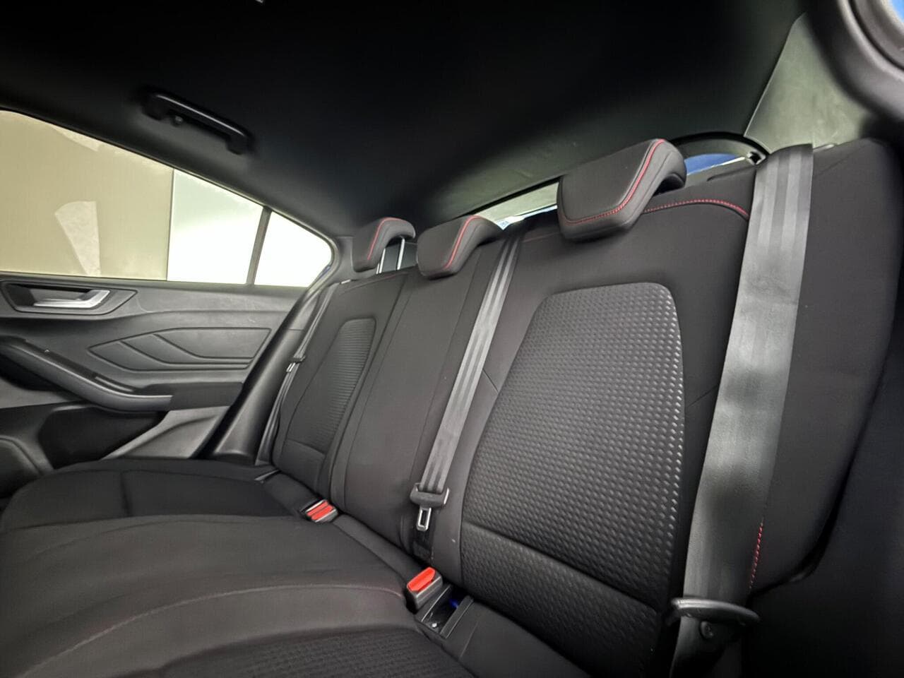 Ford Focus thumbnail Seats Rear