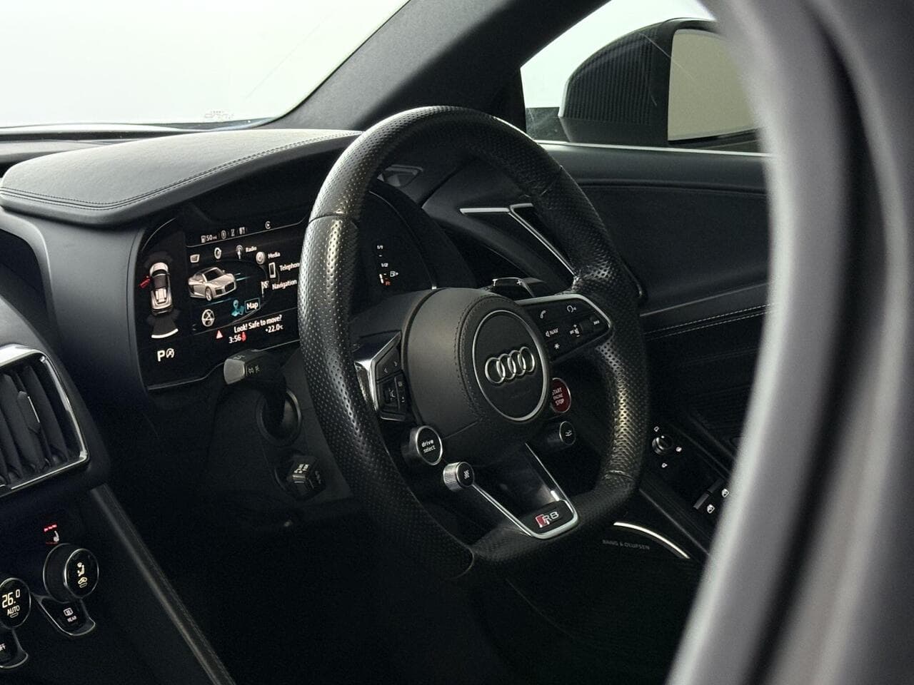 Audi R8 thumbnail Steering Wheel