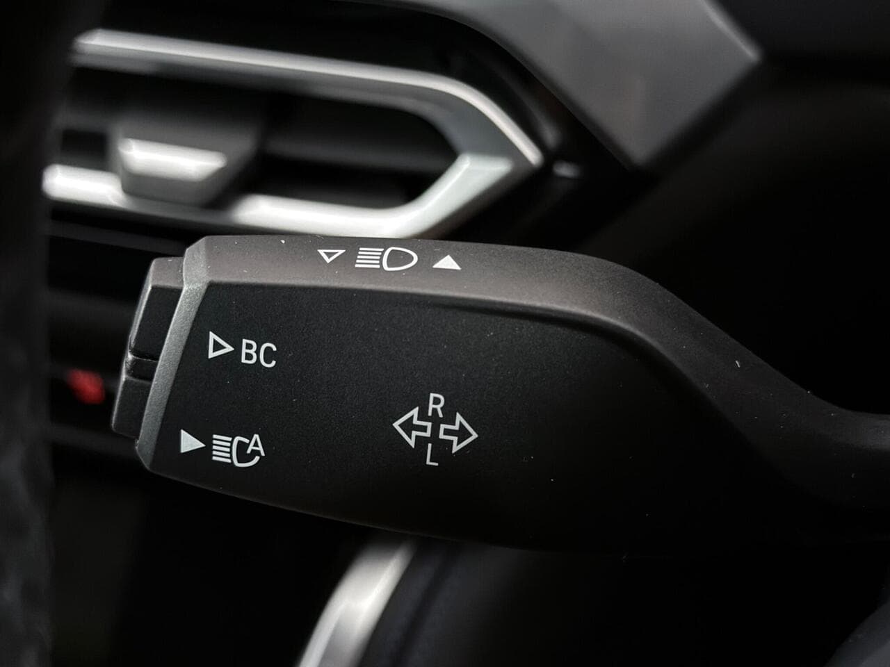 BMW 2 Series thumbnail Misc Controls