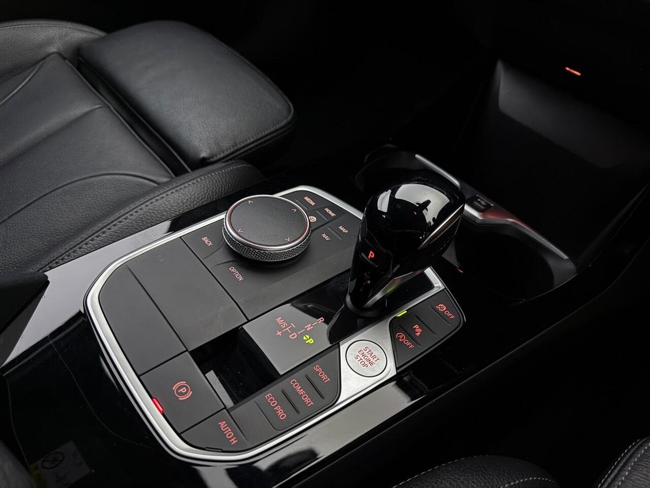 BMW 1 Series thumbnail Interior Front