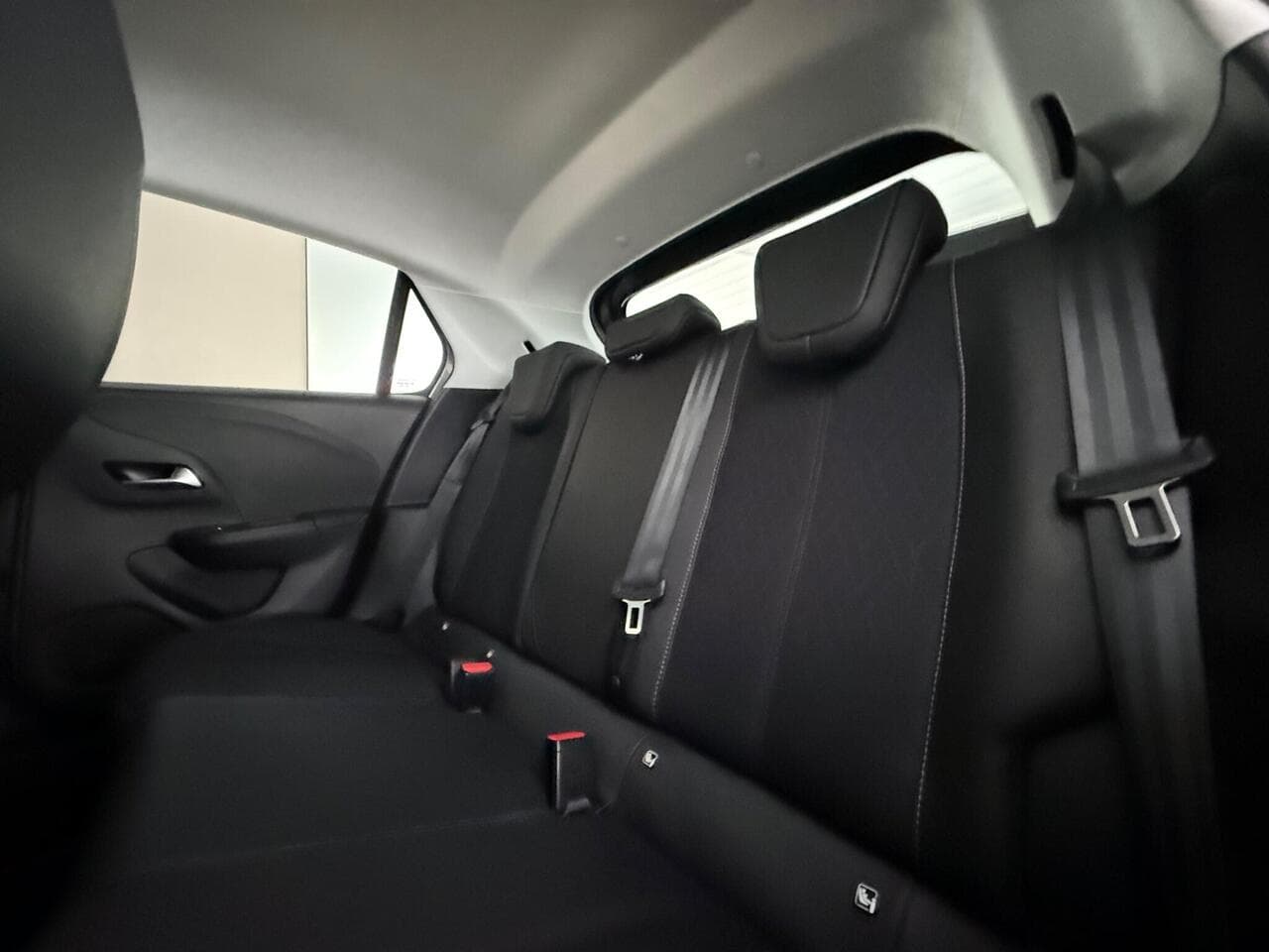 Vauxhall Corsa thumbnail Seats Rear