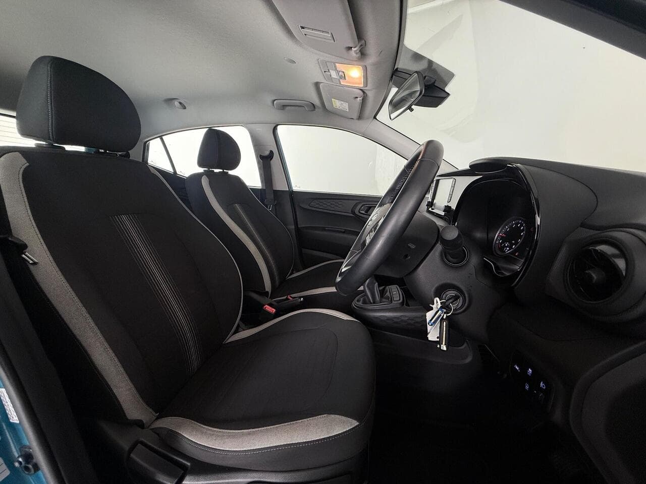 Hyundai i10 thumbnail Seat Driver