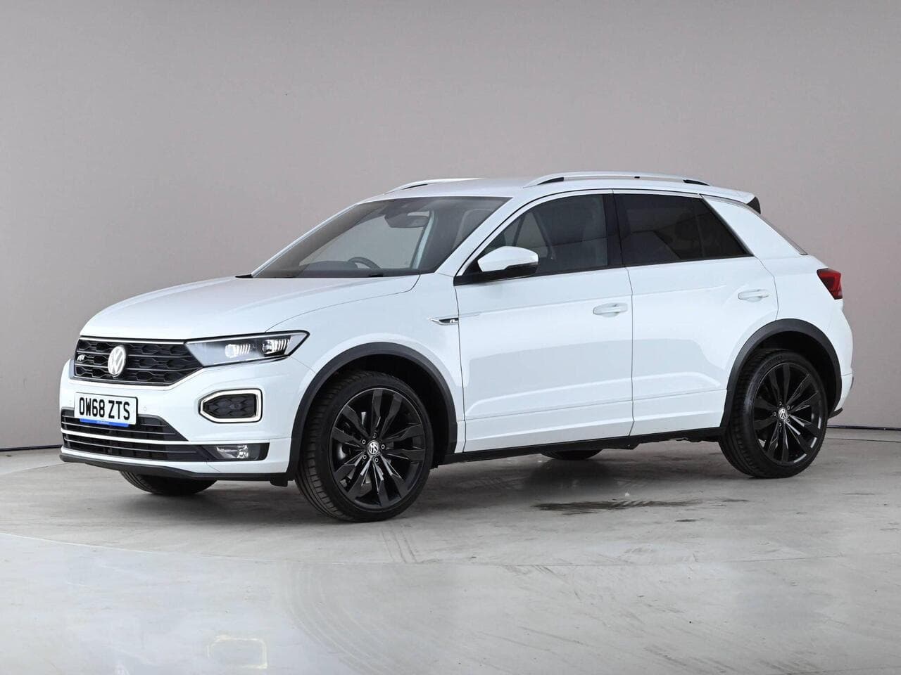 Volkswagen T-Roc thumbnail Front Left