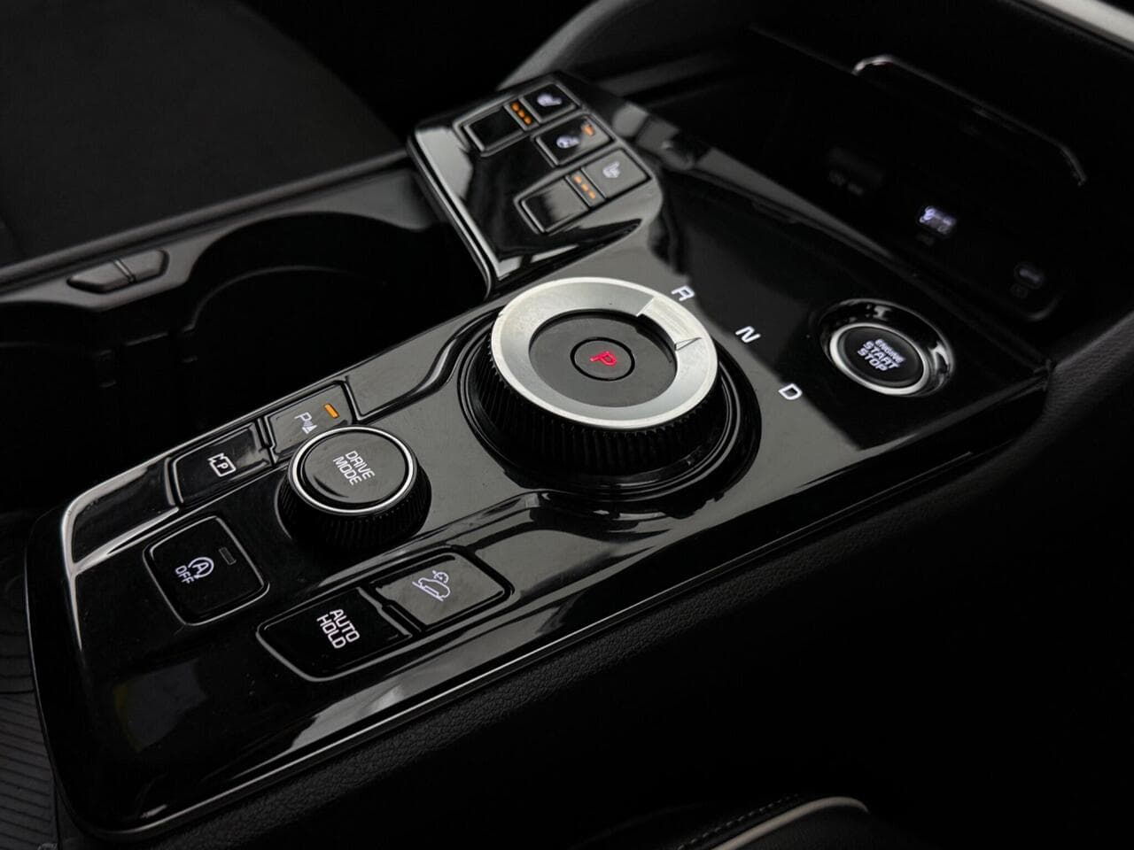 Kia Sportage thumbnail Interior Front