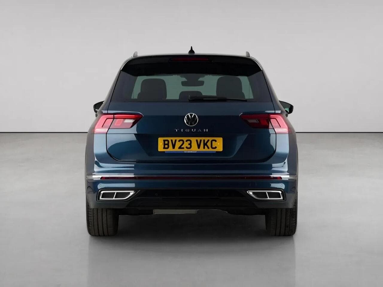 Volkswagen Tiguan thumbnail Rear