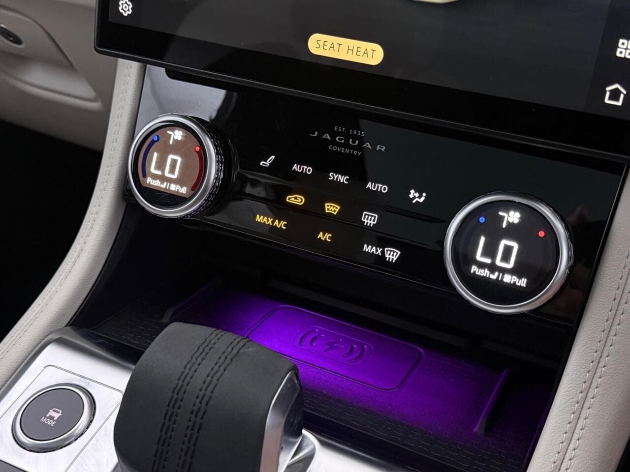 Jaguar F-PACE thumbnail Misc Controls
