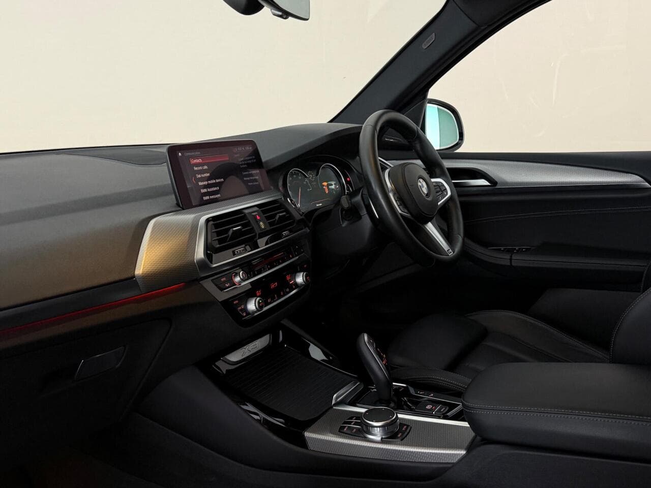 BMW X3 thumbnail Interior Front