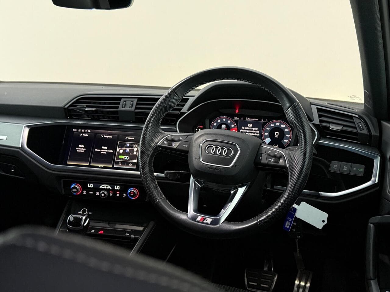 Audi Q3 thumbnail Inconclusive