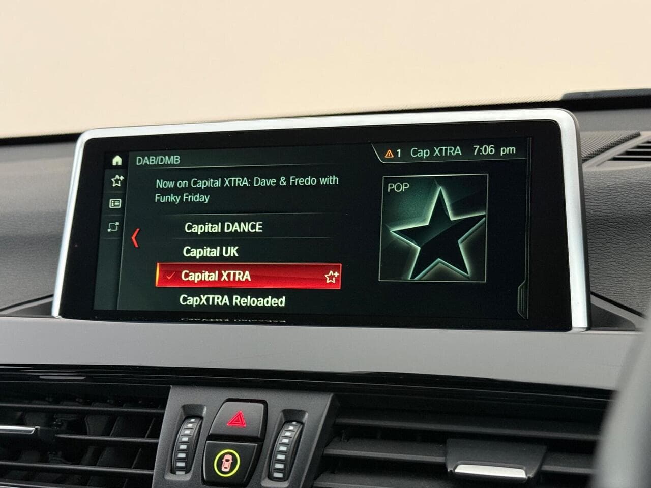 BMW X1 thumbnail Infotainment System