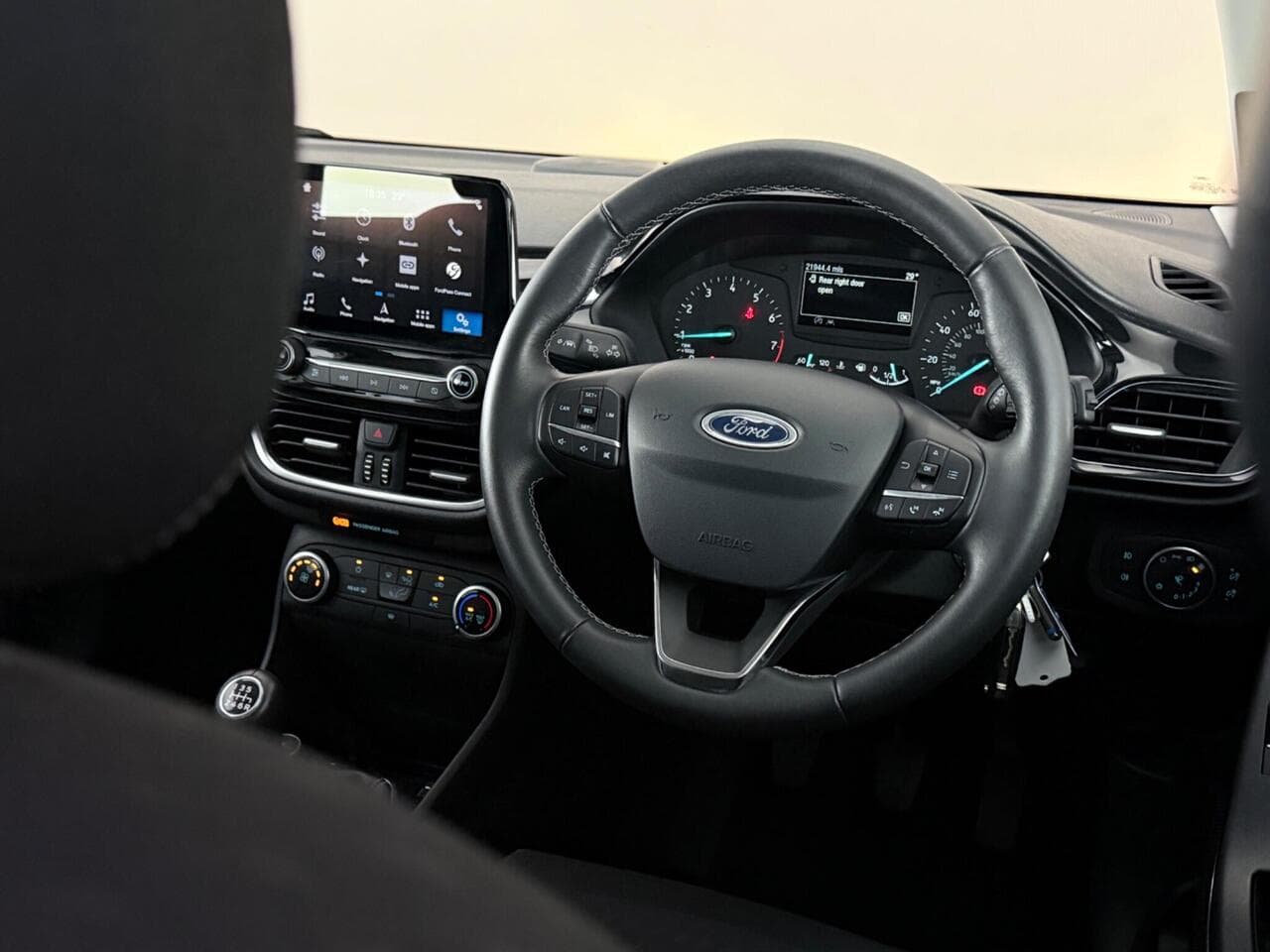 Ford Fiesta thumbnail Steering Wheel