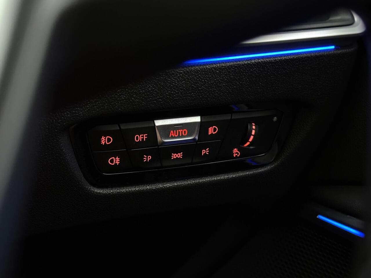 BMW 3 Series thumbnail Misc Controls