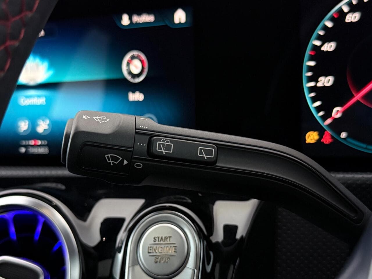 Mercedes-Benz A Class thumbnail Misc Controls