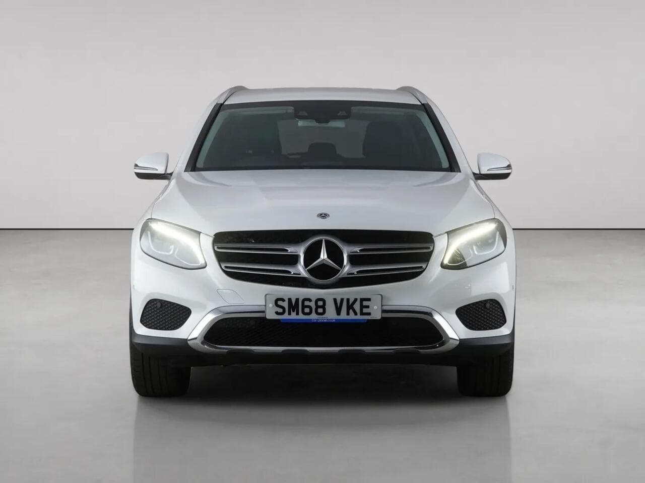 Mercedes-Benz GLC thumbnail Front