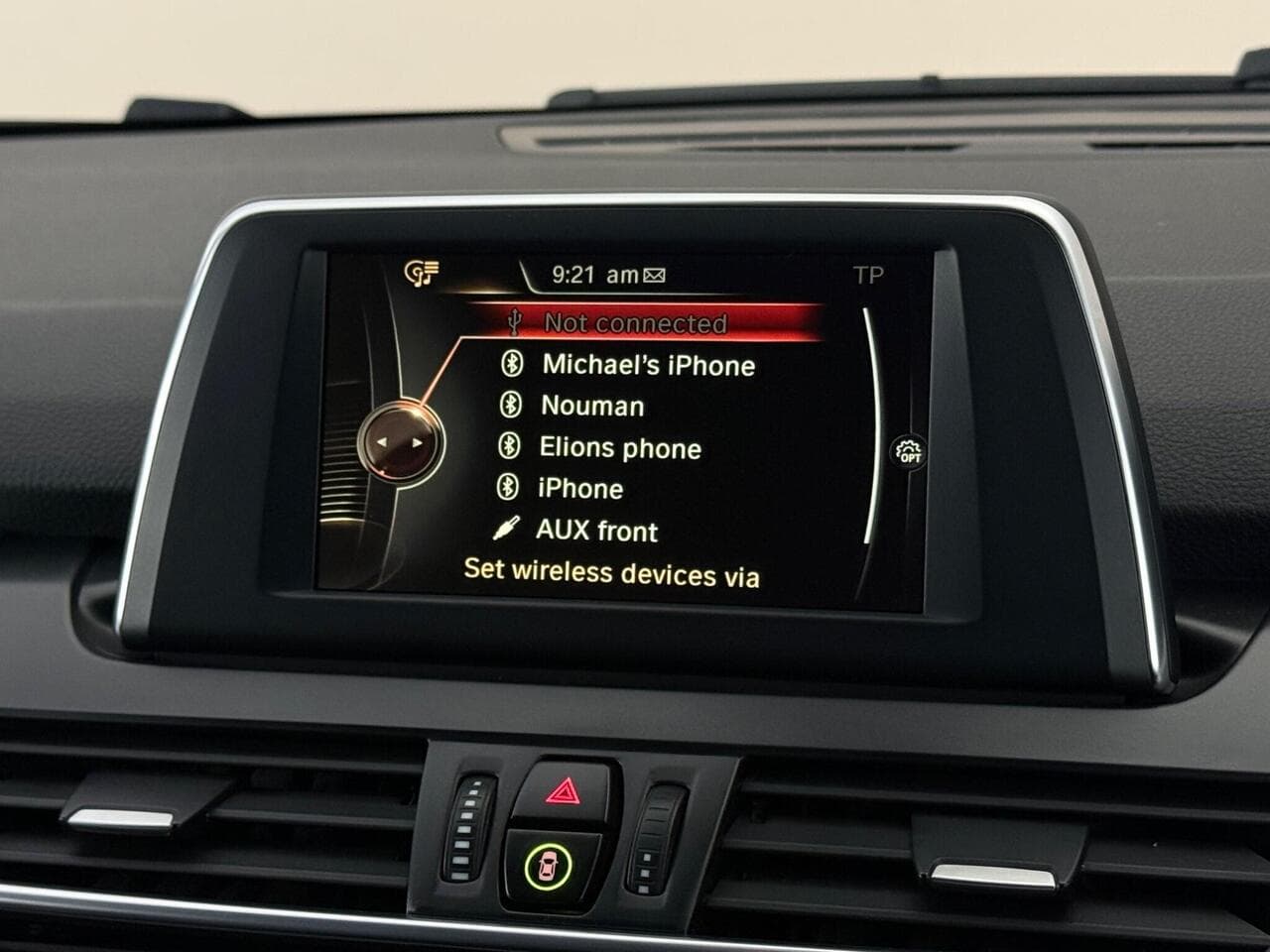 BMW 2 Series Gran Tourer thumbnail Infotainment System