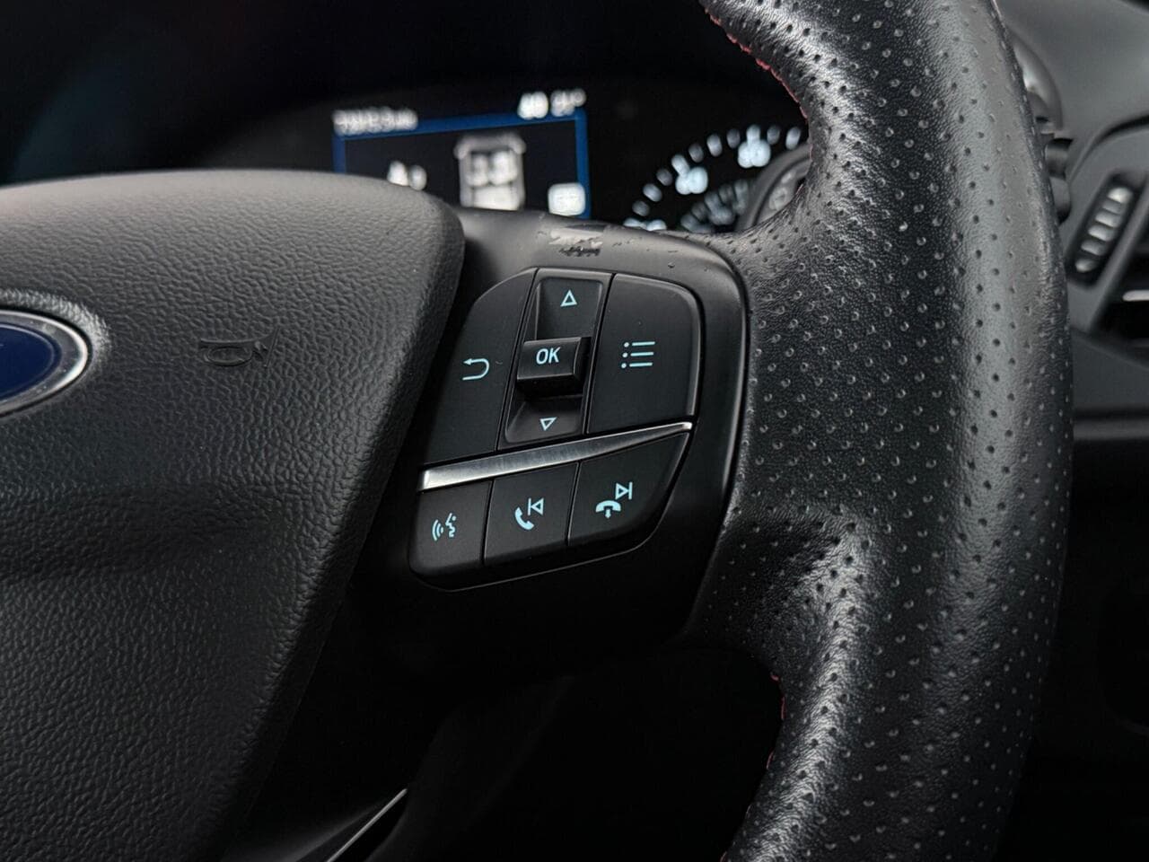 Ford Focus thumbnail Misc Controls