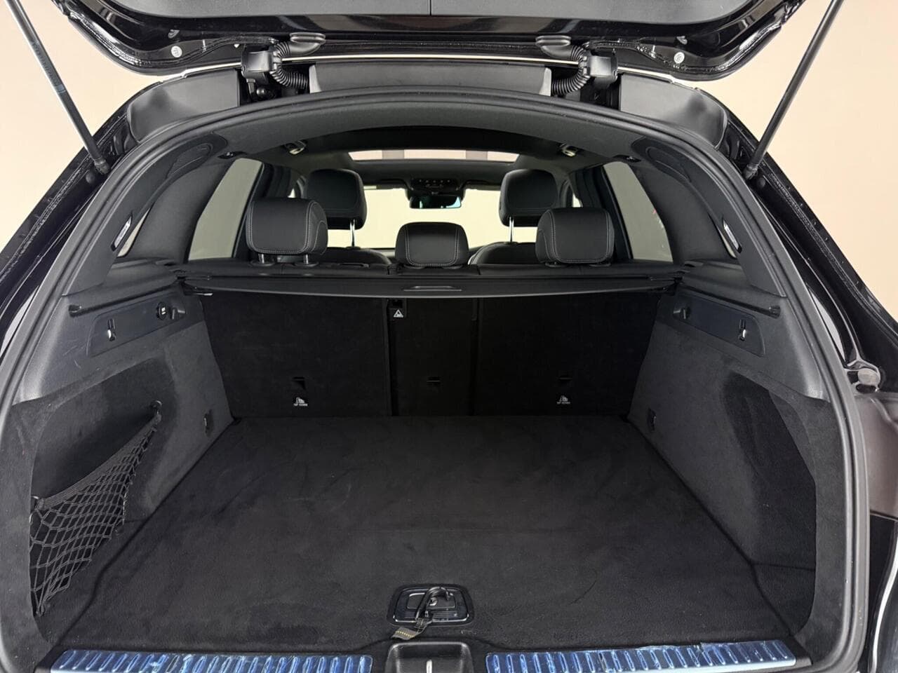 Mercedes-Benz GLC thumbnail Boot
