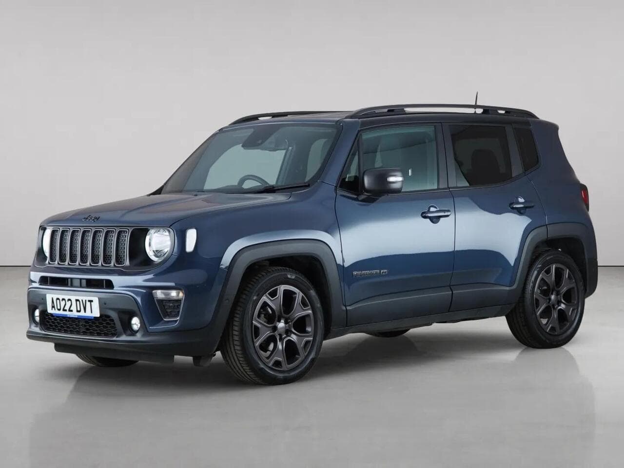 Jeep Renegade thumbnail Front Left