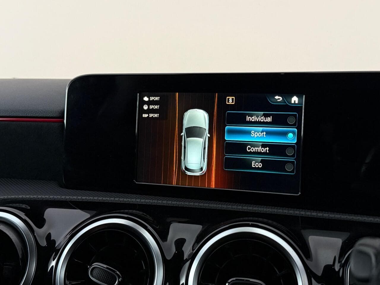 Mercedes-Benz A Class thumbnail Infotainment System