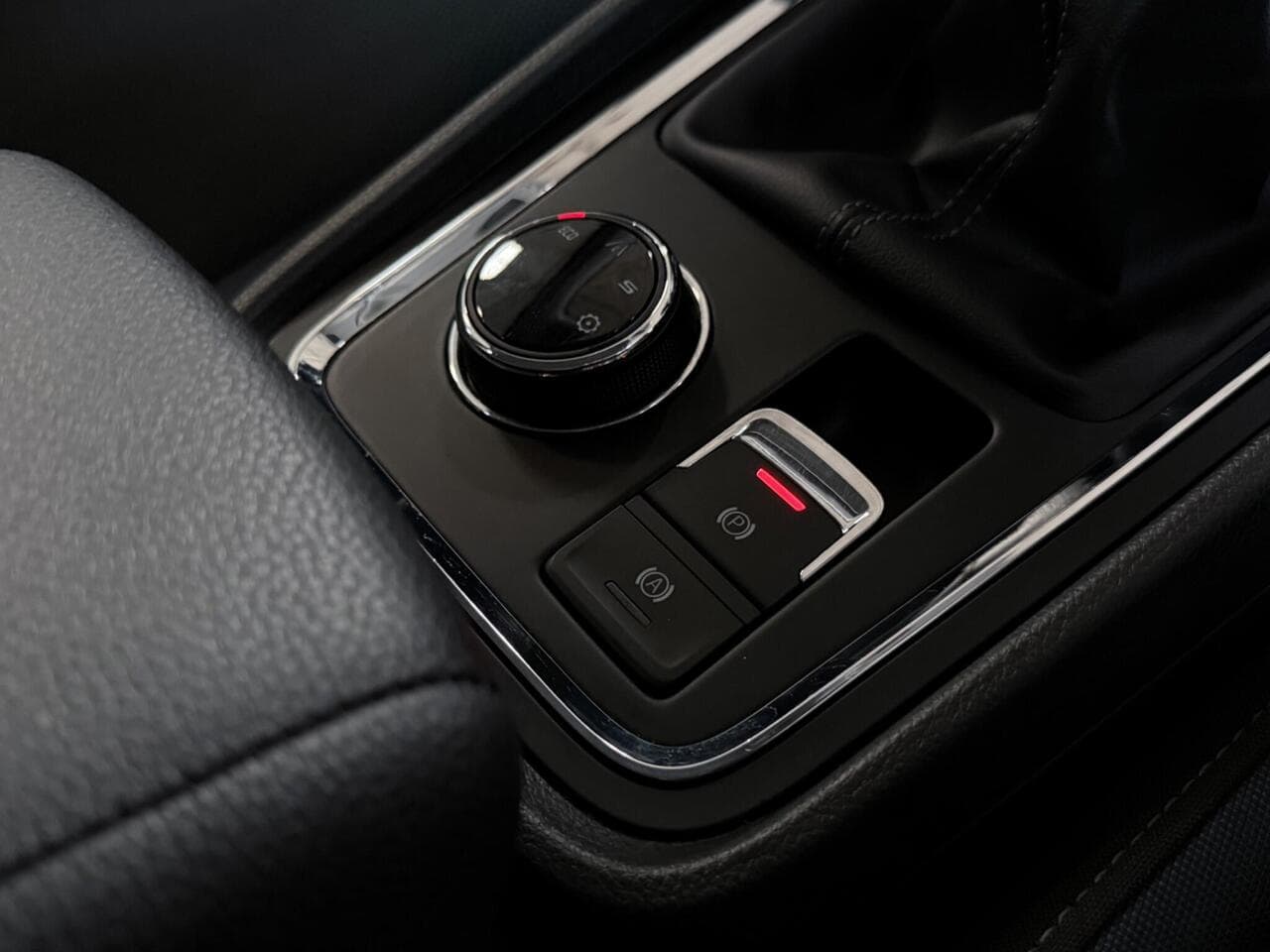 SEAT Ateca thumbnail Misc Controls