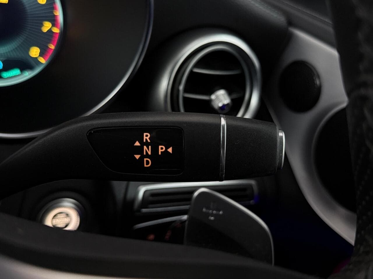 Mercedes-Benz C Class thumbnail Misc Controls
