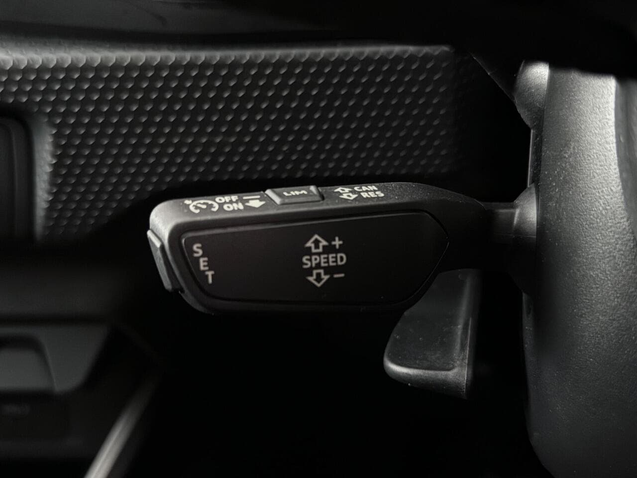 Audi A1 thumbnail Misc Controls