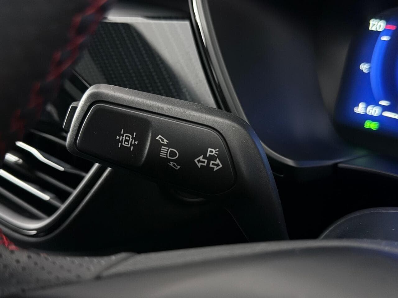 Ford Kuga thumbnail Misc Controls