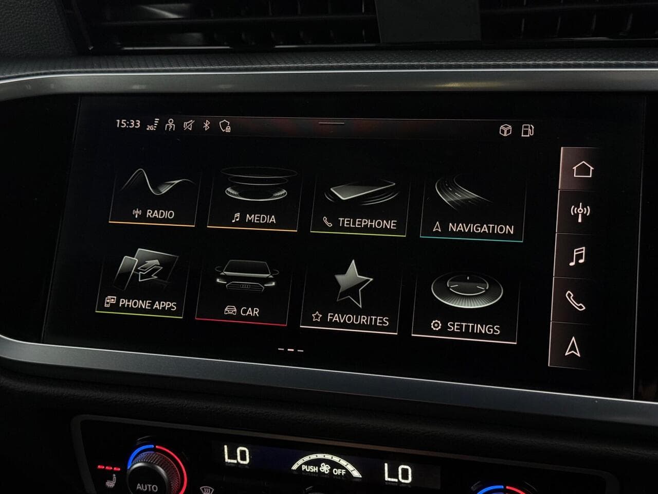 Audi Q3 thumbnail Infotainment System