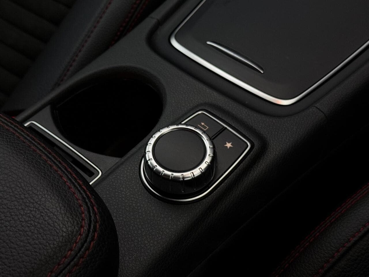 Mercedes-Benz GLA thumbnail Misc Controls