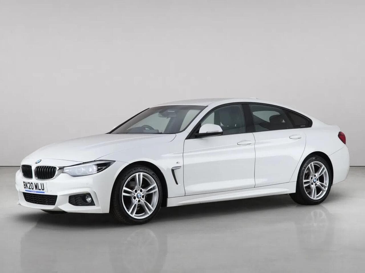BMW 4 Series Gran Coupe thumbnail Front Left