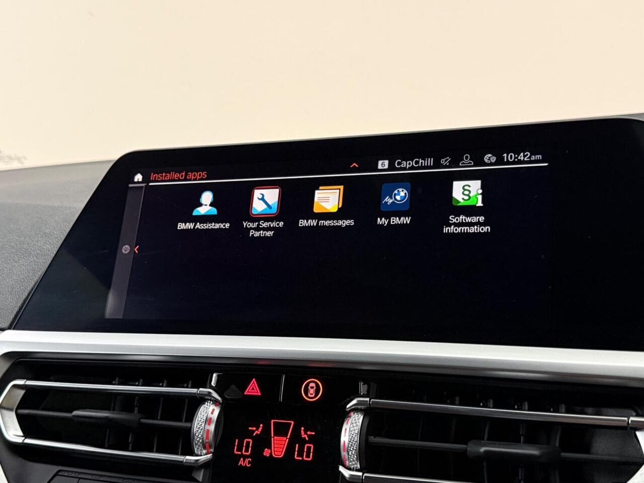 BMW 3 Series thumbnail Infotainment System