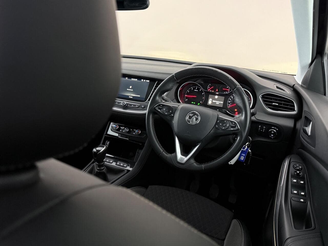 Vauxhall Grandland X thumbnail Interior Front