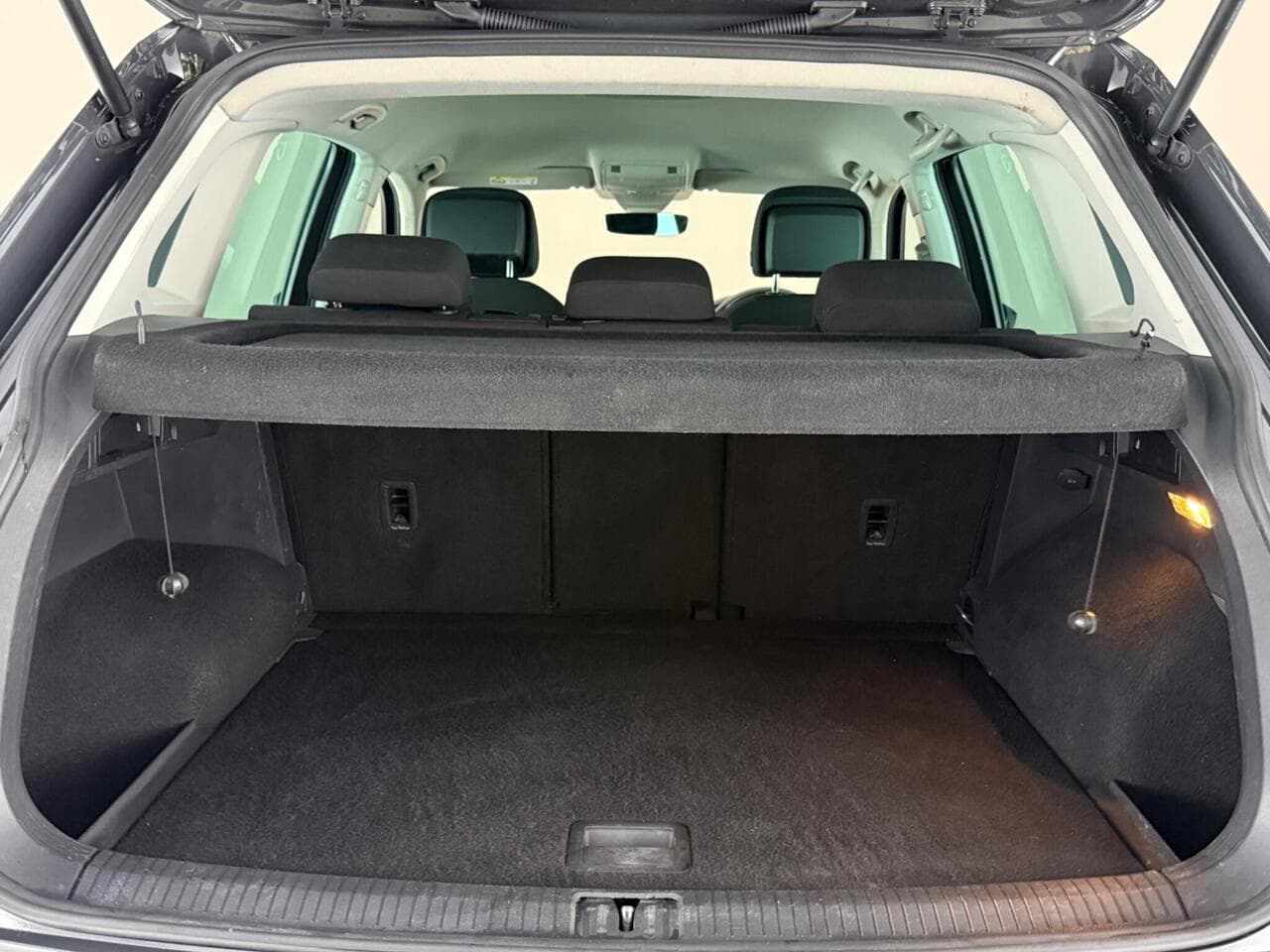 Volkswagen Tiguan thumbnail Boot