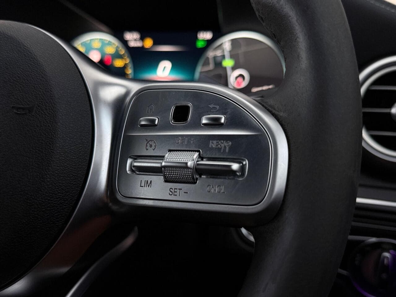 Mercedes-Benz C Class thumbnail Misc Controls