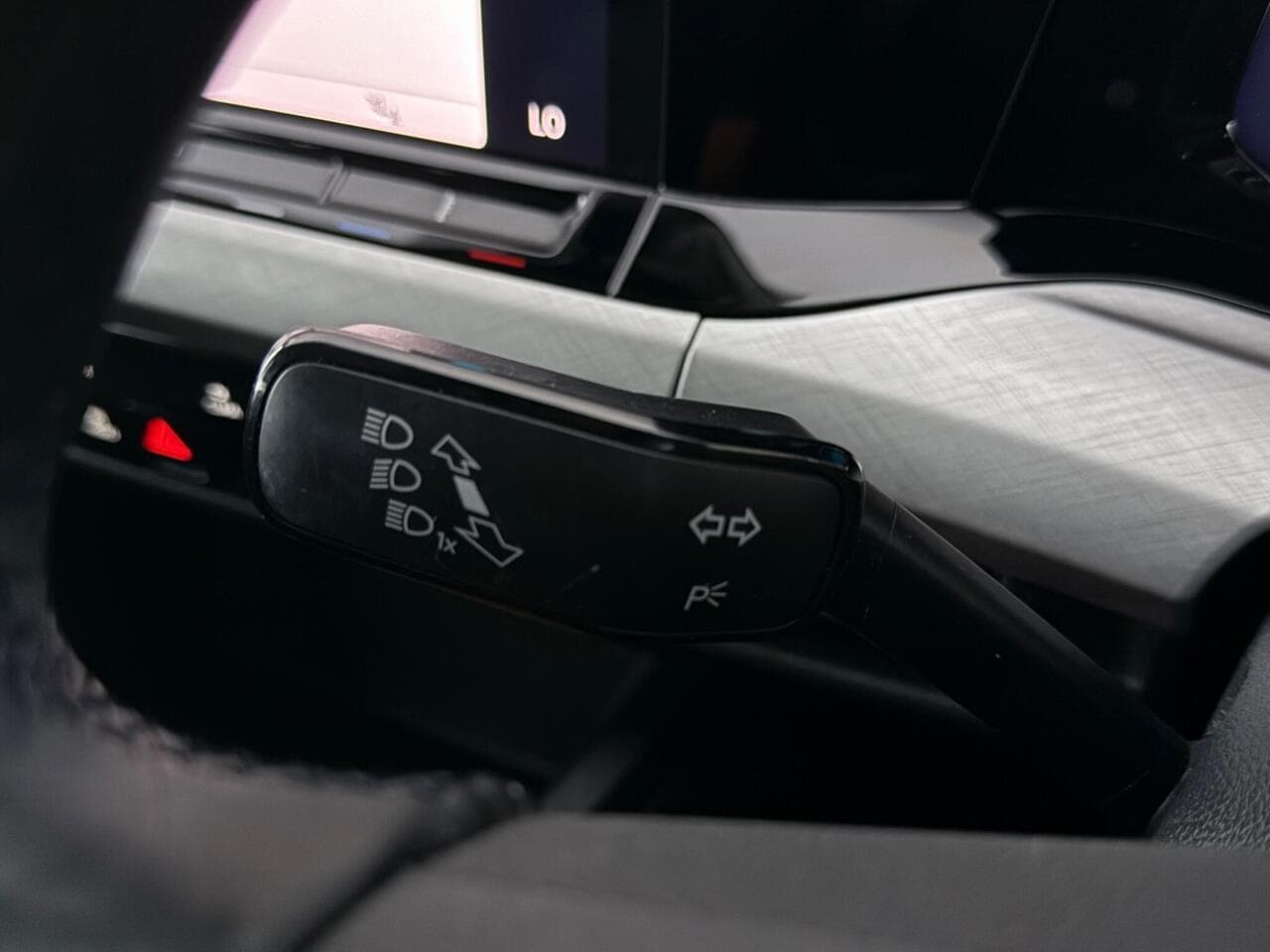 Volkswagen Golf thumbnail Misc Controls
