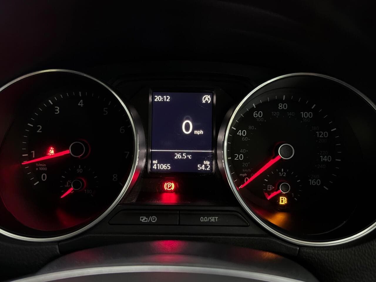 Volkswagen Polo thumbnail Driver Instruments